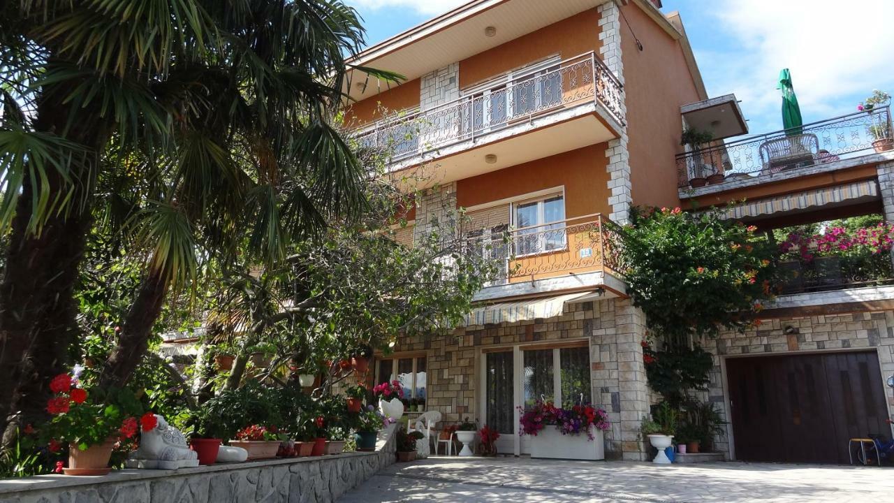Dada Apartment Rijeka Buitenkant foto